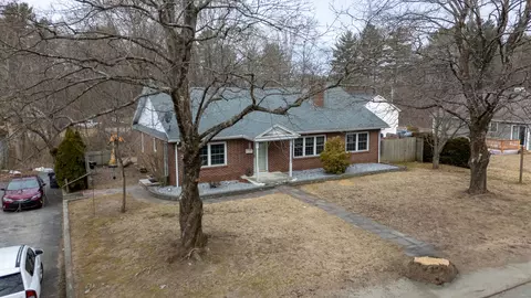 665 N Main St, Killingly, CT 06239