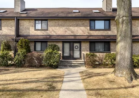 2437 Bedford St #B6, Stamford, CT 06905