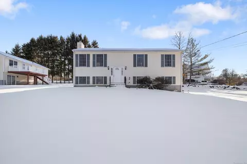 18 Windaway Rd, Danbury, CT 06810