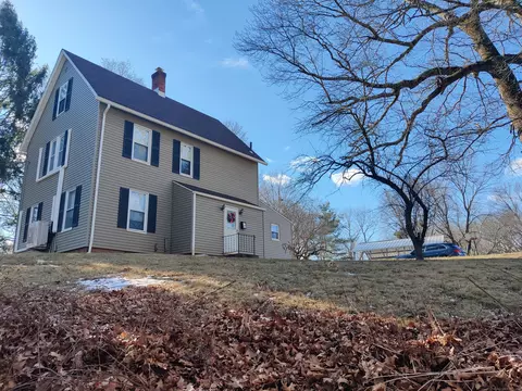 304 Autumn St, Manchester, CT 06040