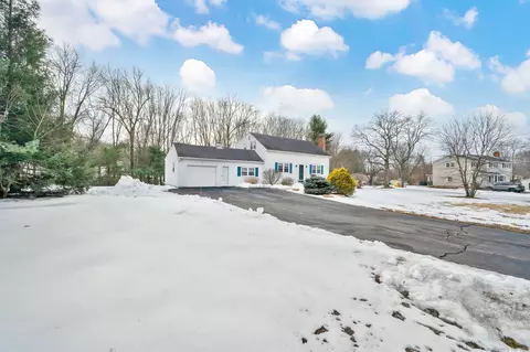53 Pearl Dr, Vernon, CT 06066