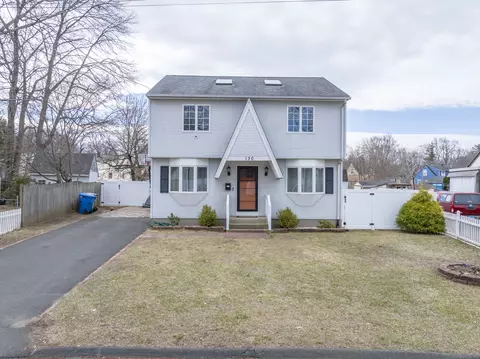 130 Carol Dr, Bristol, CT 06010