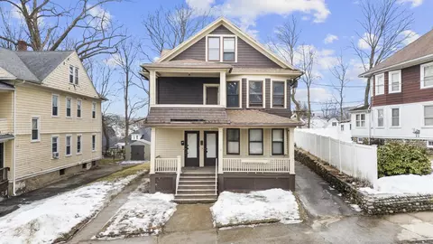 15 Holbrook Pl, Ansonia, CT 06401