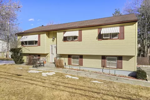 84 Ball Pond Rd, New Fairfield, CT 06812