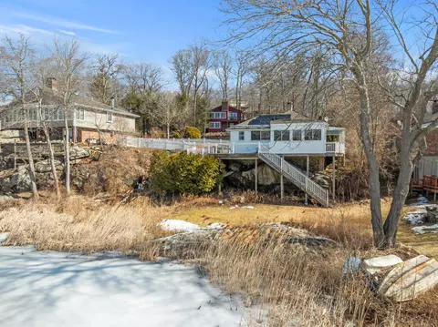 224 Shore Dr, Guilford, CT 06437