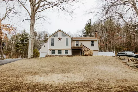 58 Pleasant View Dr, Killingly, CT 06241