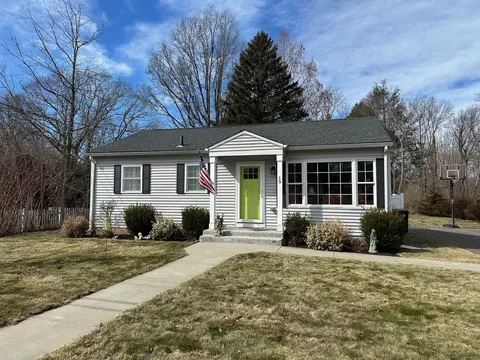 19 Wilcox Dr, Durham, CT 06422