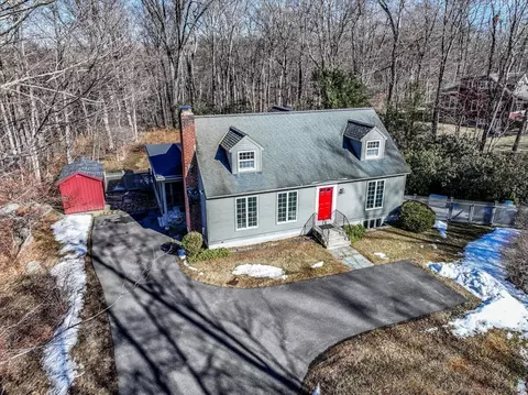 41 Knollwood Dr, Ridgefield, CT 06877