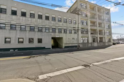 201 Judd Sq #201, Wallingford, CT 06492