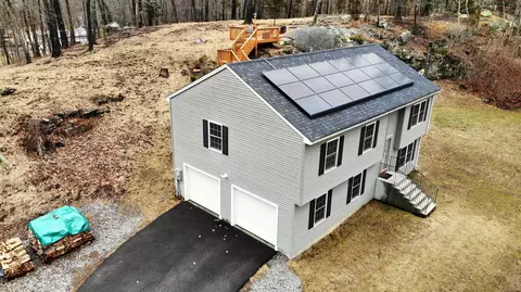 50 Harvard Ter # A, Ledyard, CT 06335