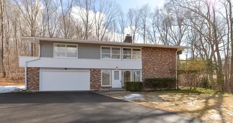 1635 Kettletown Rd, Southbury, CT 06488