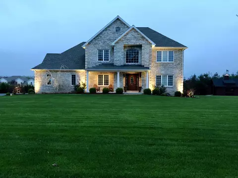 14 Half Mile Rd, North Haven, CT 06473