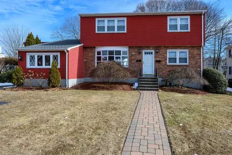 146 Elizabeth Ann Dr, New Haven, CT 06512