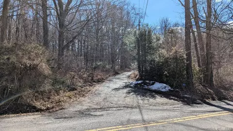 lot7 A Long Hill Rd, East Hampton, CT 06424