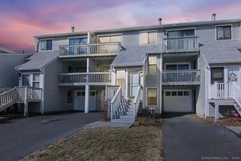 730 Robert Frost Dr #730, Branford, CT 06405