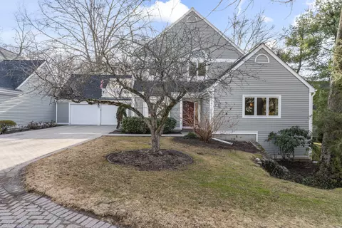 118 Barnes Rd #118, Stamford, CT 06902
