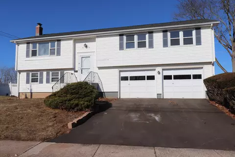 14 Ivory Rd, Bloomfield, CT 06002
