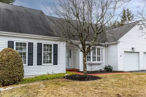 15 Emerson Ct #15, Litchfield, CT 06759