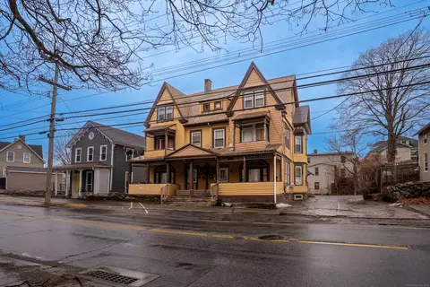 195 Laurel Hill Ave, Norwich, CT 06360