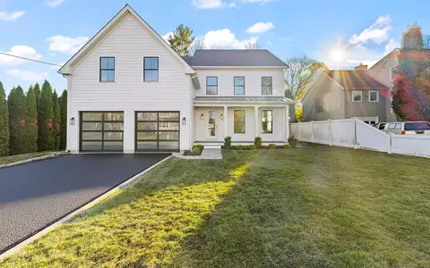15 Sunrise Rd, Westport, CT 06880