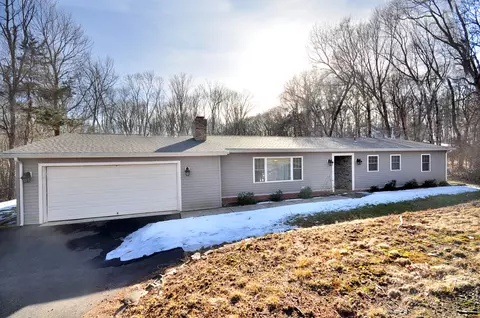 171 Old Lane Rd, Cheshire, CT 06410