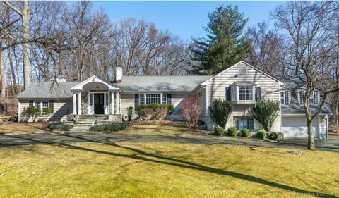 30 Raymond Ln, Wilton, CT 06897