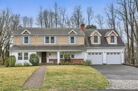 28 Curt Ter, Greenwich, CT 06831