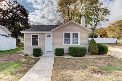 308 Sound View Ave, Old Lyme, CT 06371