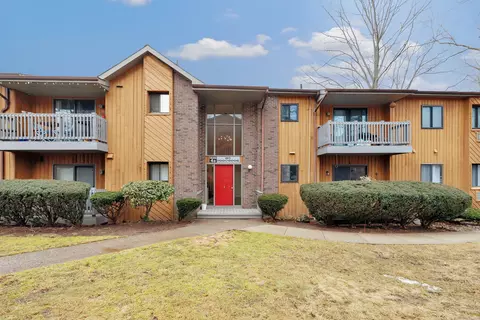 53 Riverview Dr #53, Bridgeport, CT 06606