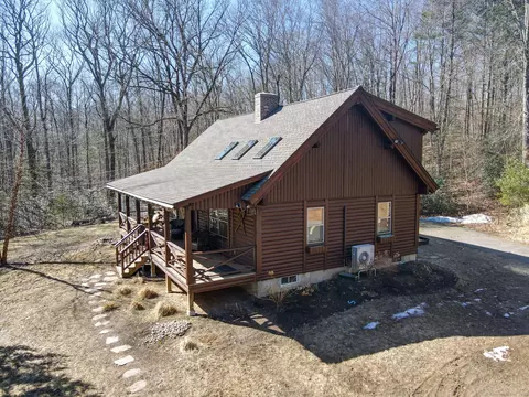 69 Lohse Rd, Willington, CT 06279