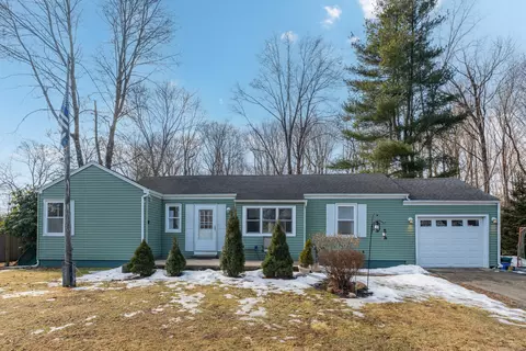 30 Preble Dr, Guilford, CT 06437