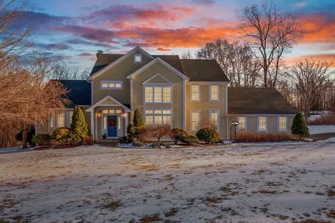 64 Charolais Way, Burlington, CT 06013
