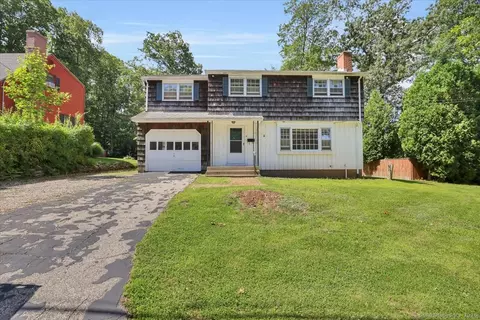 19 Impala Dr, Willimantic, CT 06226