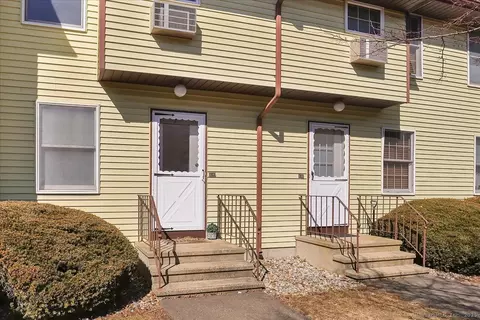268 Hartford Tpke #E9, Tolland, CT 06084