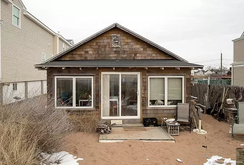 166 Beach Ave, East Haven, CT 06512