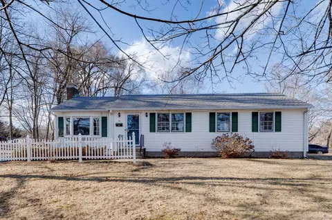 6 Appletree Dr, East Hartford, CT 06118