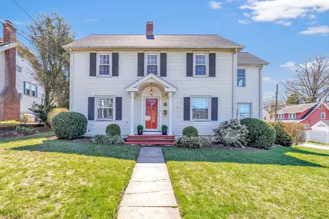 8 Old Saugatuck Rd, Norwalk, CT 06855