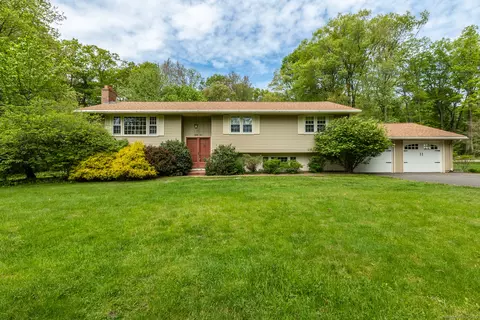 84 Blue Ridge Dr, Somers, CT 06071