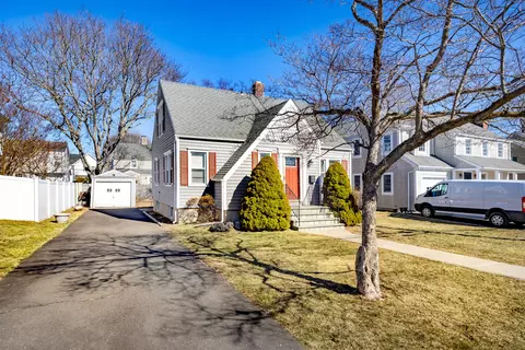 58 Southfield Rd, Fairfield, CT 06824