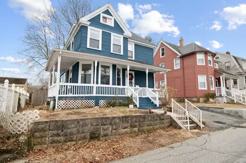 18 Avery Ct, New London, CT 06320