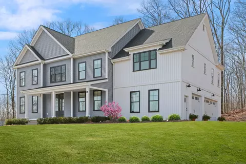 75 Vista View Dr, Southbury, CT 06488