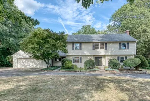 109 Bittersweet Hl, Wethersfield, CT 06109