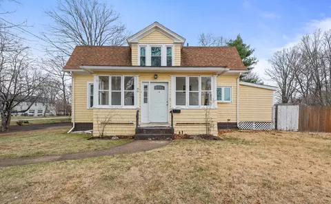90 Berlin St, Southington, CT 06489