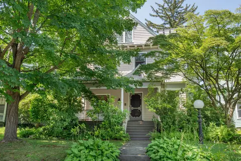 129 Kenyon St, Hartford, CT 06105