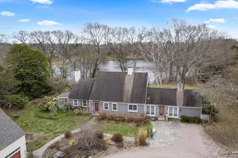 47 River Rd, Essex, CT 06426
