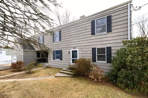 16 Bouton St W, Stamford, CT 06907