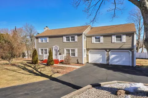 125 Hillside Rd, Berlin, CT 06037