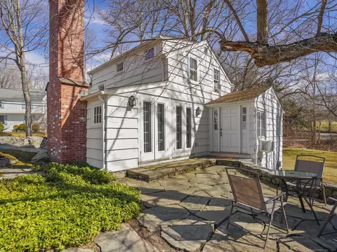 3 Belden Hill Ln, Wilton, CT 06897