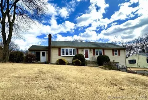 69 Woodhaven Dr, Berlin, CT 06037