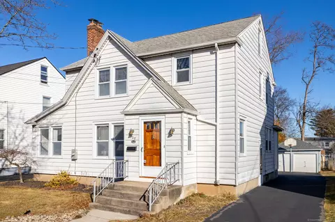 108 Cromwell St, Hartford, CT 06114